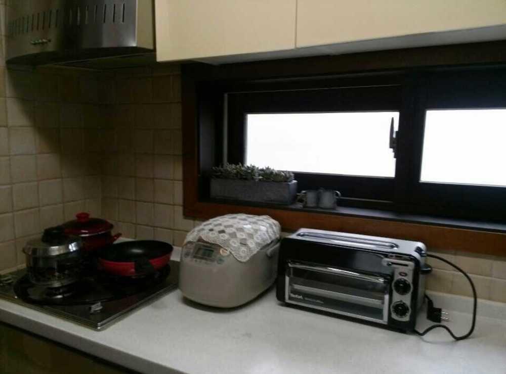 K Star Road Guesthouse - Hostel Seoul Bagian luar foto