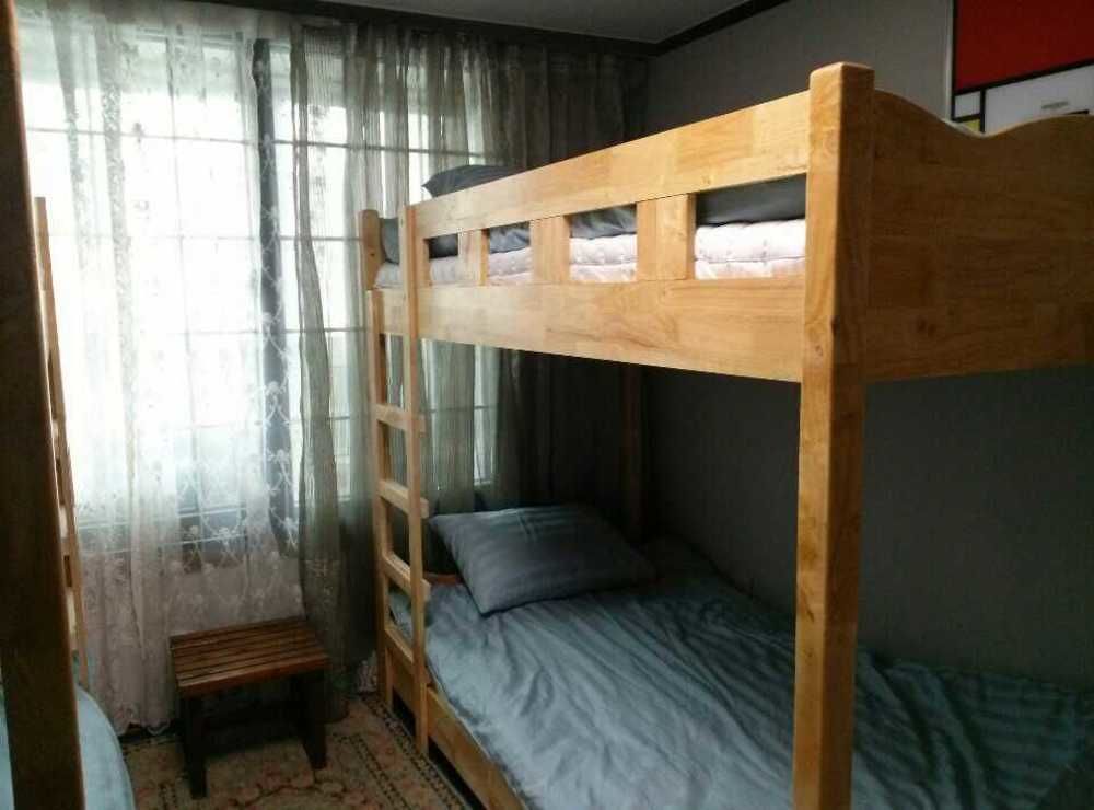 K Star Road Guesthouse - Hostel Seoul Bagian luar foto